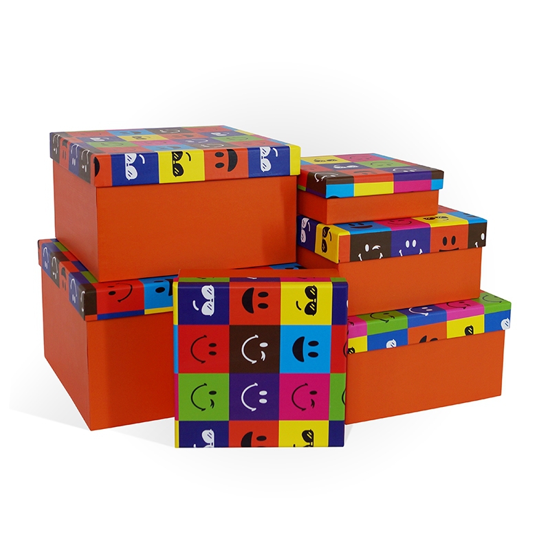 Подарочная коробка КОЛОРИТ СМАЙЛЫ,цвет- оранжевый, квадрат, 150*150*50