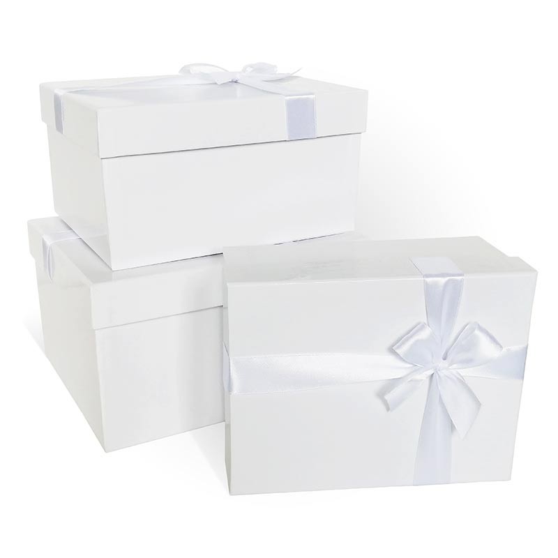 Подарочная коробка, прямоугольник,С БАНТОМ БУМАГА БЕЛЫЙ ГЛЯНЕЦ 190х150х90