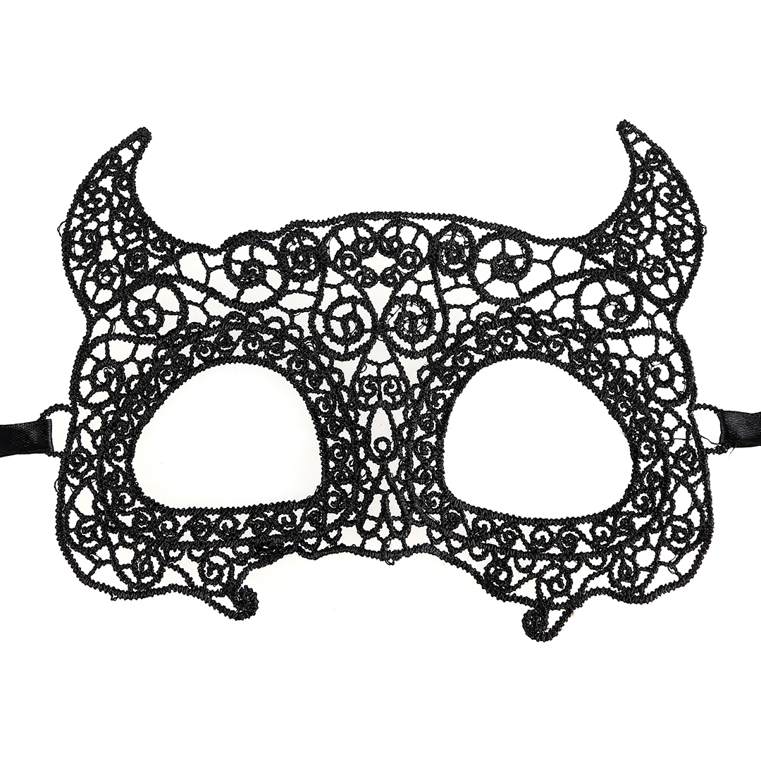 Маска кружевная фигурная «Чертовка» черная 16*24см